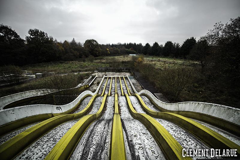 parc d'attraction abandonné