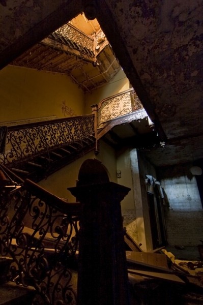 hôtel abandonné Sterling