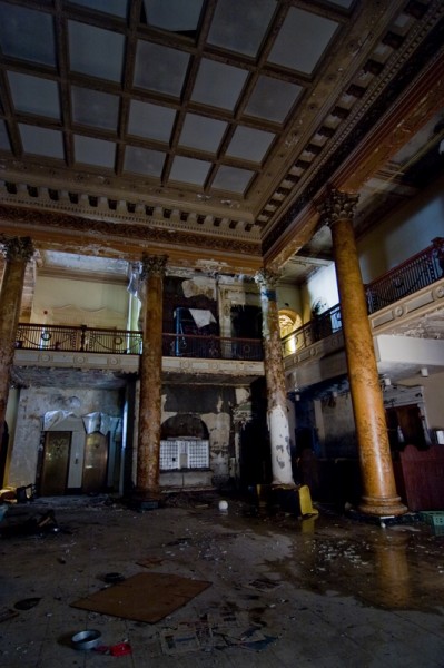 hôtel abandonné Sterling