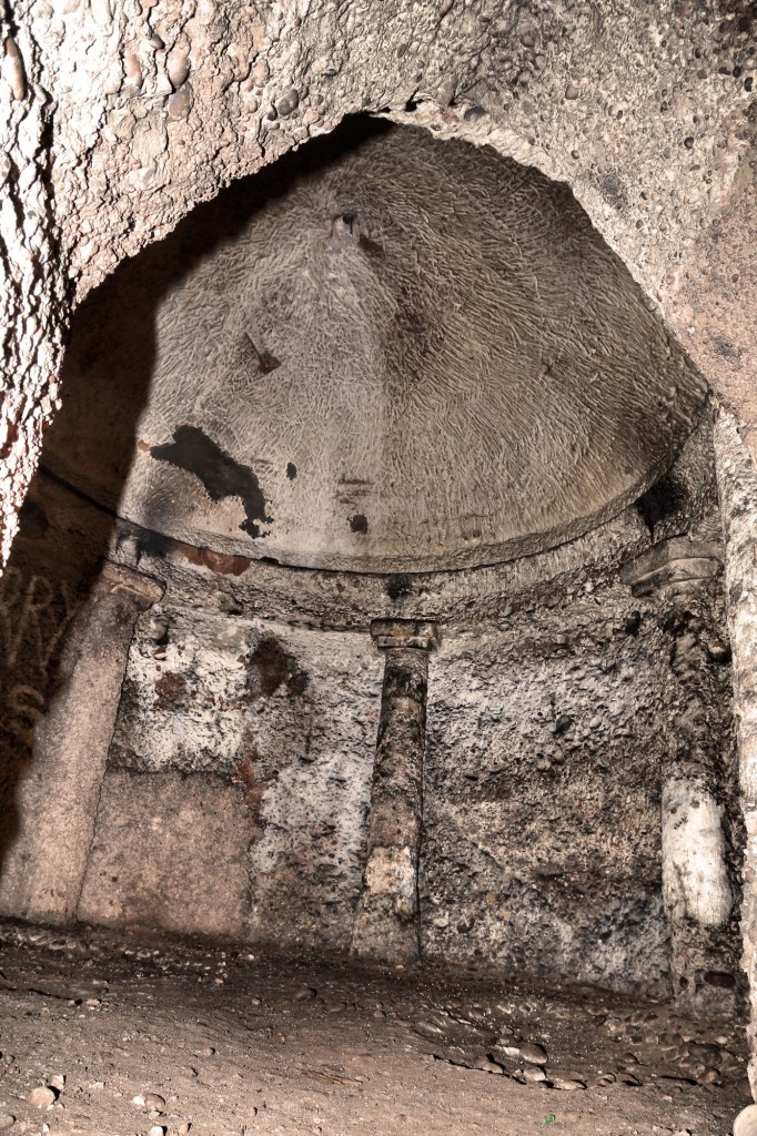 temple souterrain abandonné