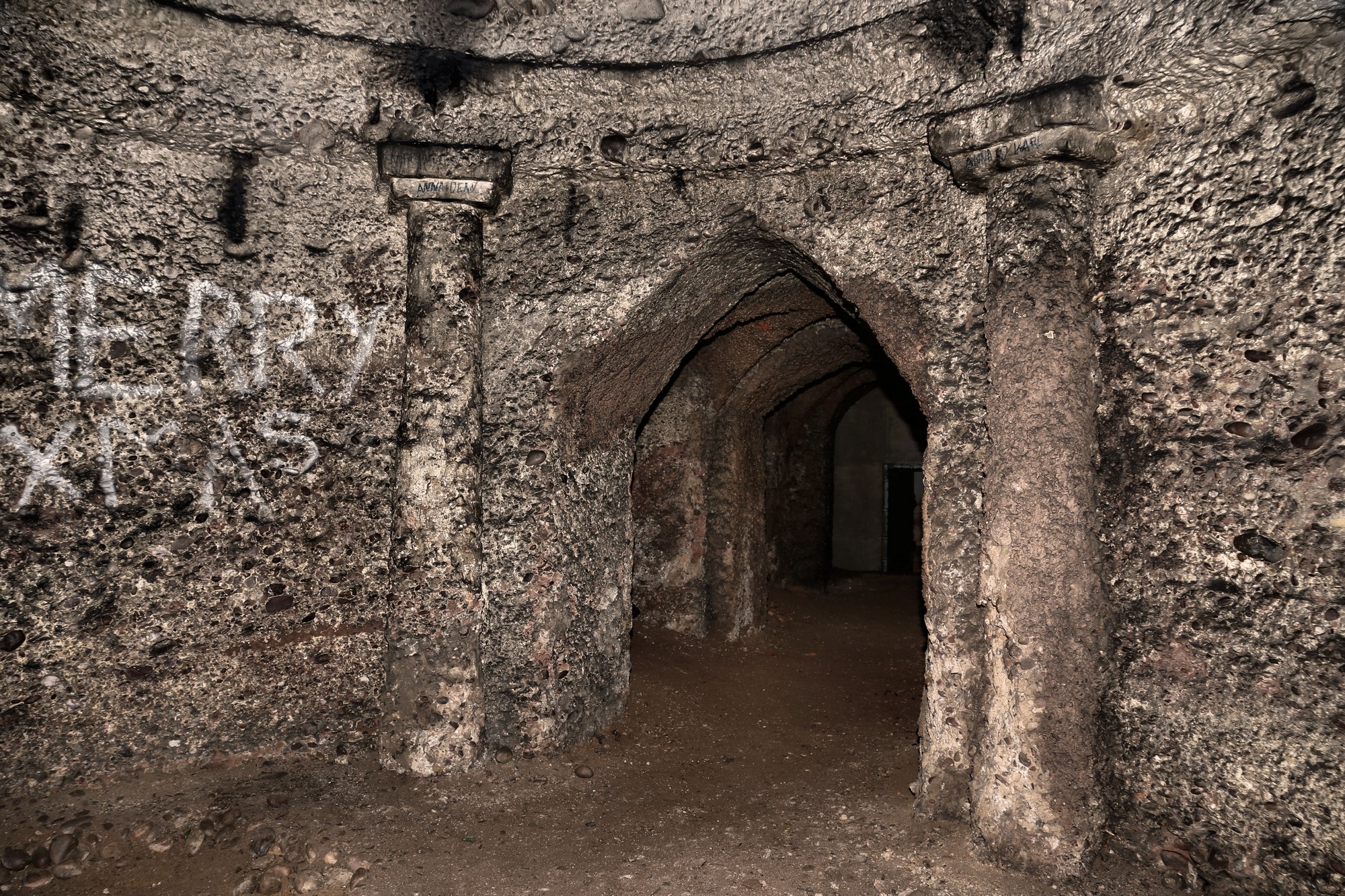 temple souterrain abandonné