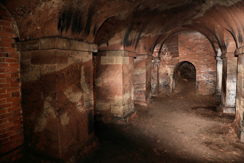 souterrain abandonné