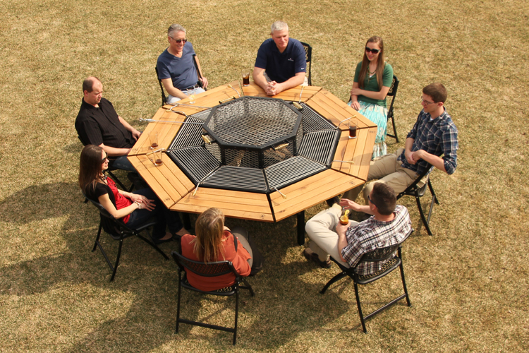 Jag Grill Table