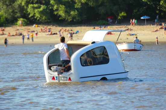 Sealander camping car amphibie 