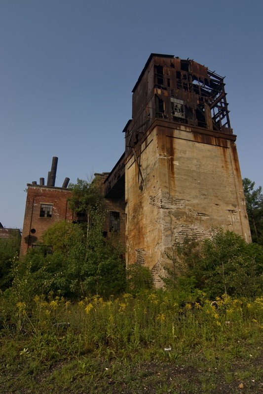 centrale à charbon abandonnée
