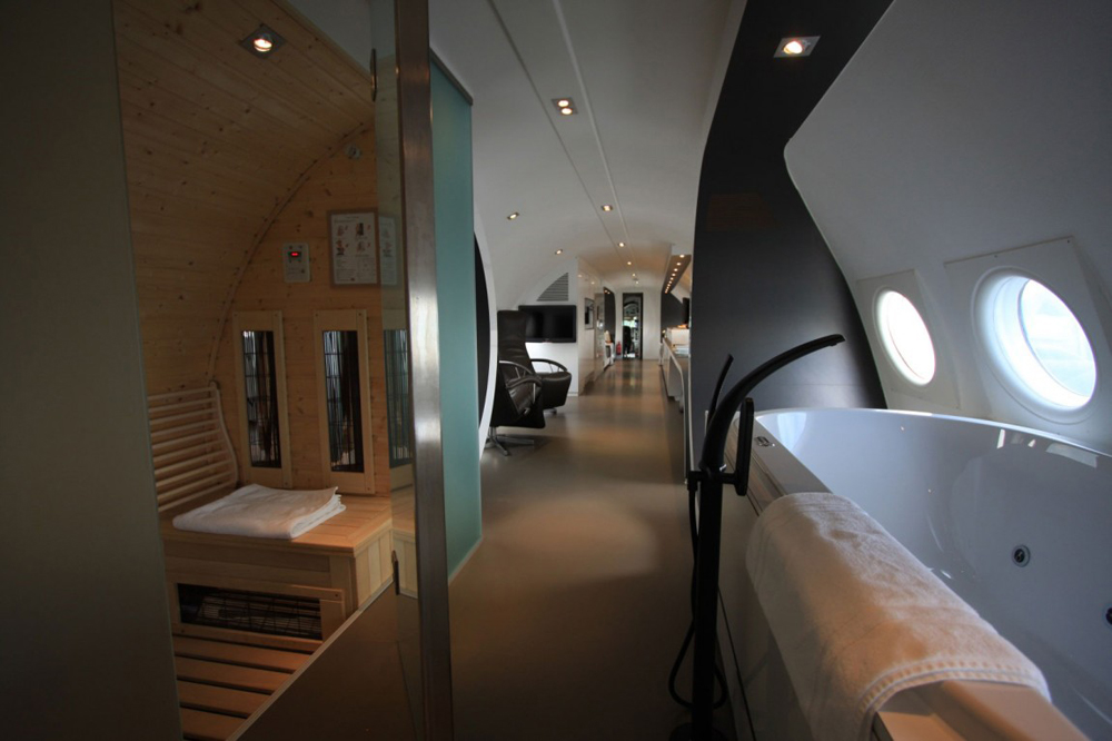 Airplane Suite