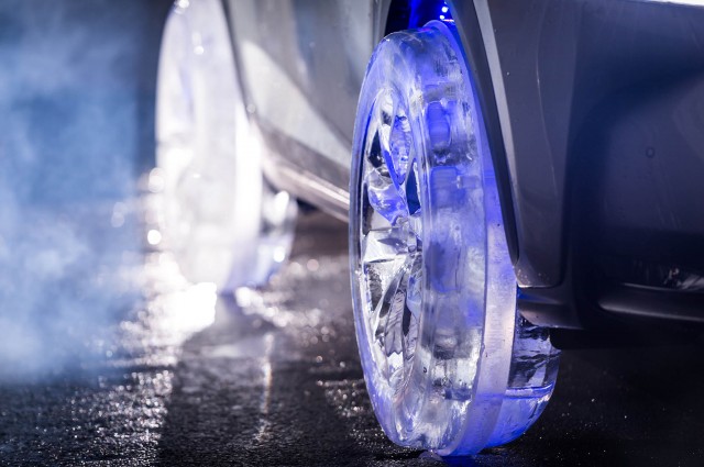 Lexus NX roue en glace