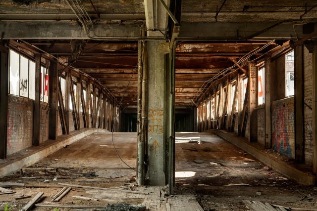 usine automobile abandonnée Packard