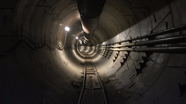 premier tunnel d'Elon Musk