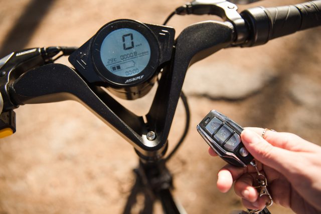 X1 EXPLORER – Le vélo électrique pliant et compact 
