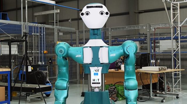 Ocado dévoile son robot assistant de maintenance ARMAR-6