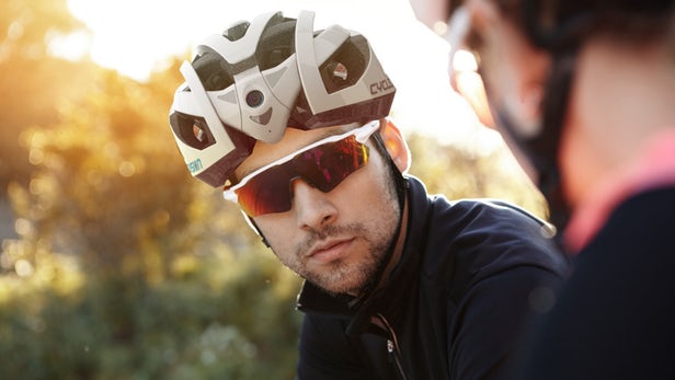 The Edge – Le casque à double caméra pour les cyclistes