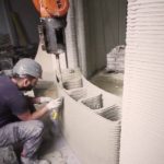 Une maison imprimée en 3D exposée lors du salon du design de Milan