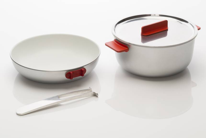 Assembly – Une cuisine dans une boite by Yu Li