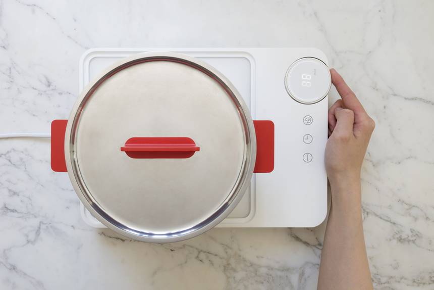 Assembly – Une cuisine dans une boite by Yu Li