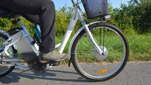 Les vélos électriques sont tout aussi bons que les vélos ordinaires pour améliorer la condition physique