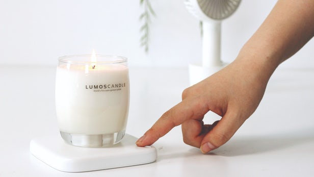 Lumos Candle – Une bougie qui s'enflamme automatiquement à la demande