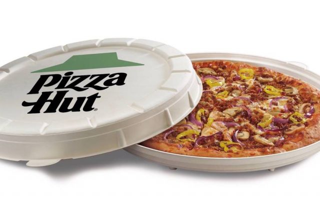 La nouvelle boîte ronde compostable de Pizza Hut déchaine les passions 