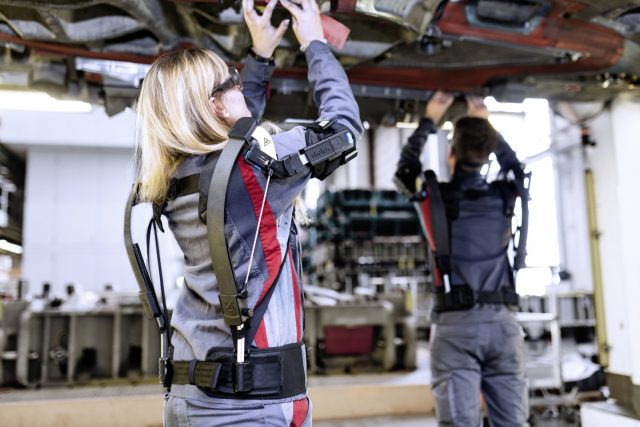 Les exosquelettes débarquent sur les chaines de production d’Audi 1