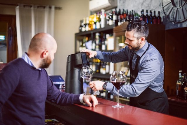 Albicchiere distributeur intelligent sert le vin à la température idéale 1