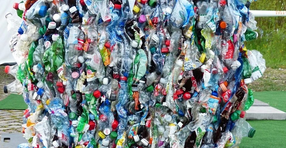 L'industrie du plastique est en plein essor en ce moment, grâce au coronavirus