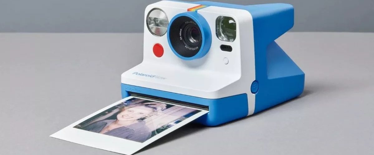 Polaroid Now – La photographie instantanée revient à la maison