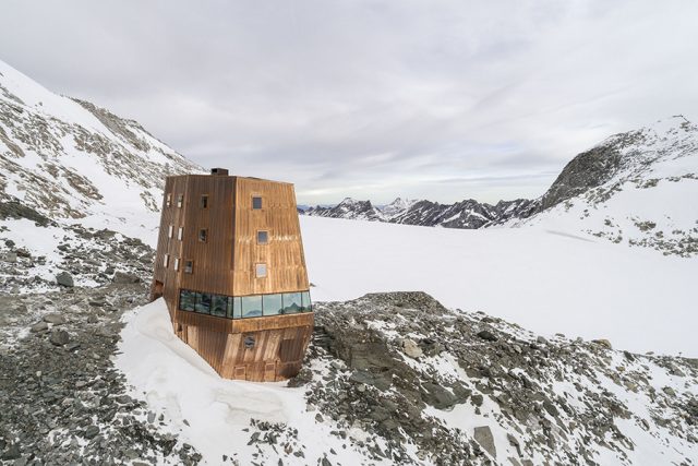 Sasso Nero – Un étrange refuge dans les Alpes Italiennes 1