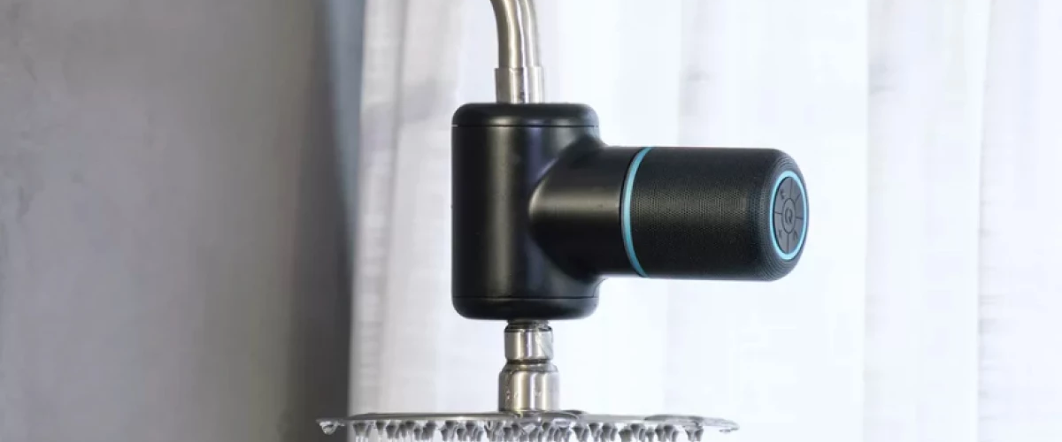 Shower Power – Un haut-parleur Bluetooth hydroélectrique alimenté par la douche
