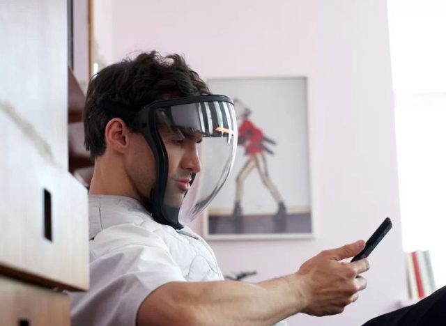 BRIZR - Un masque purificateur d'air intégral avec visières remplaçables 2