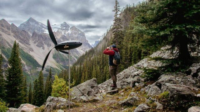 Shine - Une éolienne portable qui tient dans votre sac à dos