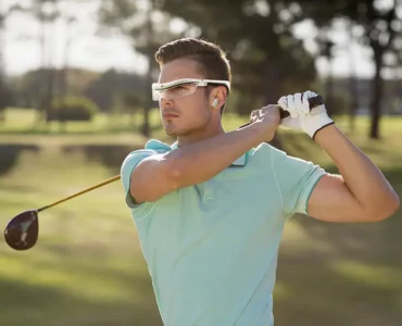 HIO AR – Un concept d'ensemble de lunettes AR pour le golf par Taeyang Kim