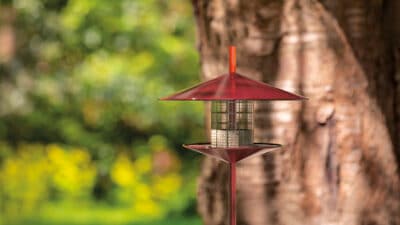 La mangeoire à oiseaux Ori de Danish Milano