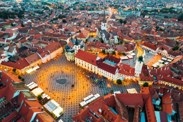 Les villes baltes Tallinn, Riga, Vilnius