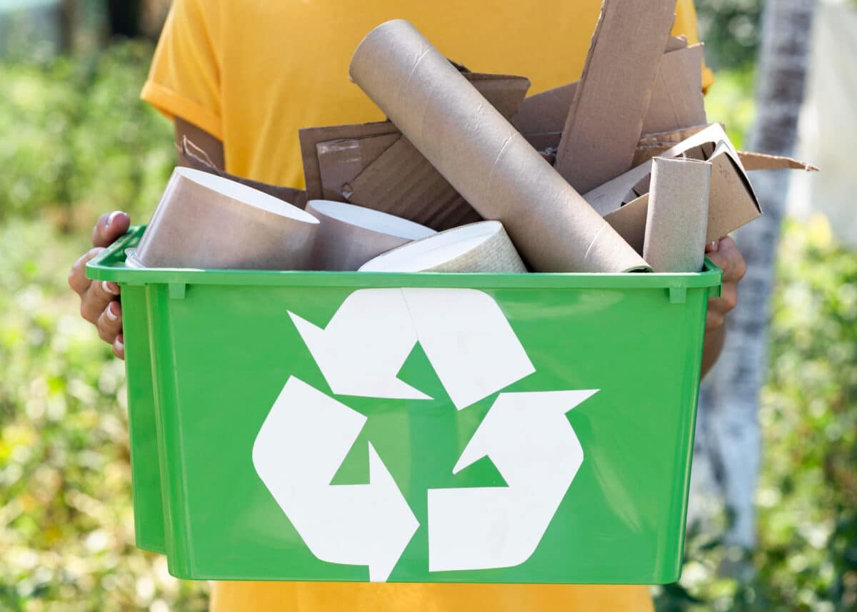 23 choses que vous ne devriez JAMAIS mettre dans votre bac de recyclage